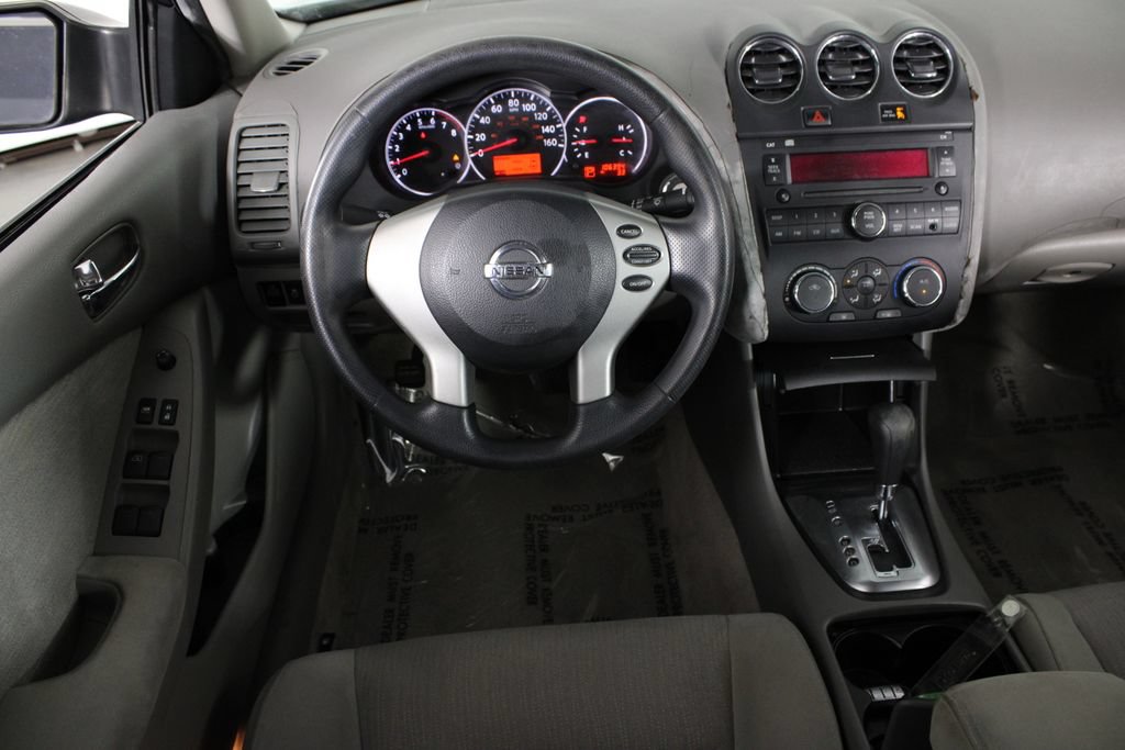 Used 2012 Nissan Altima 2.5 S FWD image 6