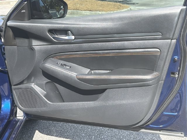 Used 2019 Nissan Altima 2.5 SR w/ SR Premium Package FWD image 16