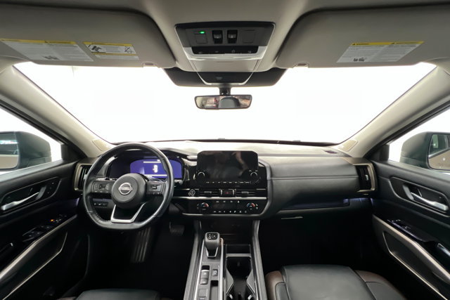 Certified 2023 Nissan Pathfinder Platinum FWD image 9