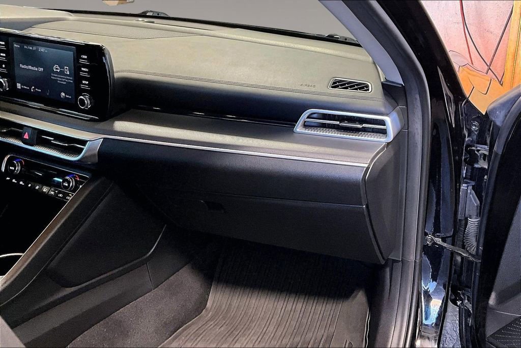 Used 2022 Kia K5 LXS image 17