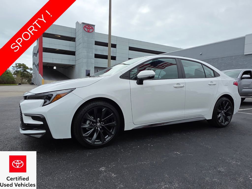 Certified 2025 Toyota Corolla SE w/ Convenience Package image 3