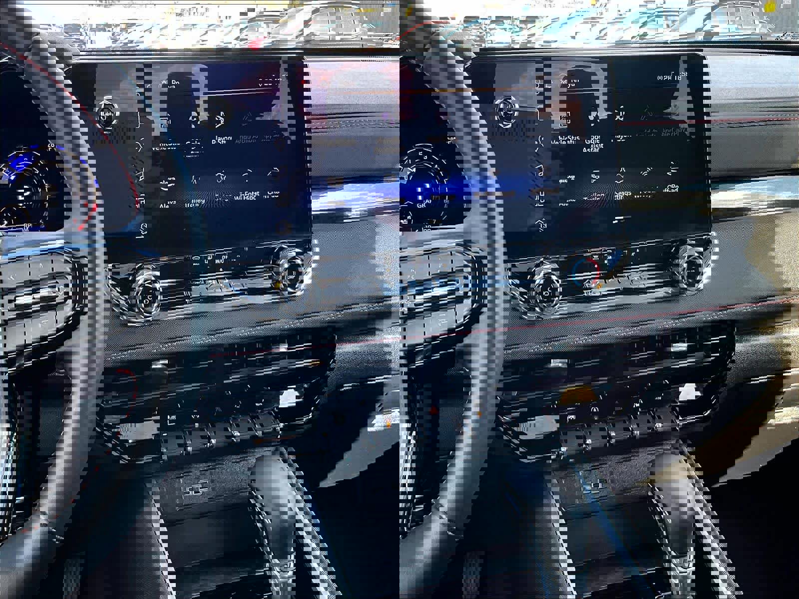 Used 2024 Chevrolet Colorado Z71 image 17