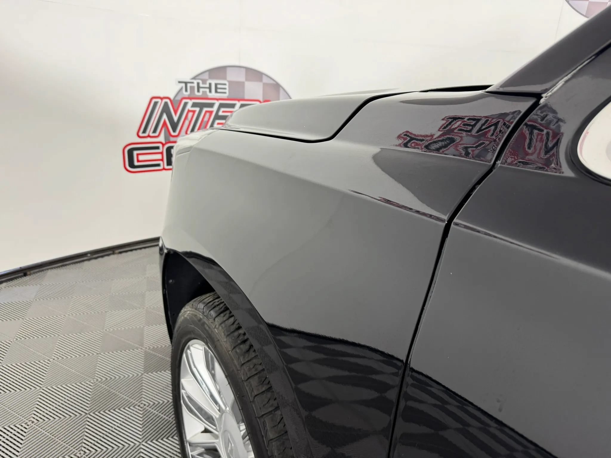 Used 2016 Cadillac Escalade Platinum AWD/4WD image 25