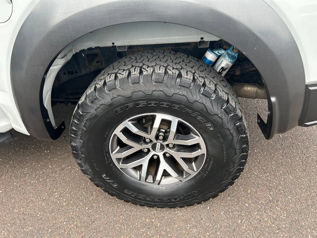 Certified 2017 Ford F150 Raptor w/ Equipment Group 802A Luxury AWD/4WD image 41