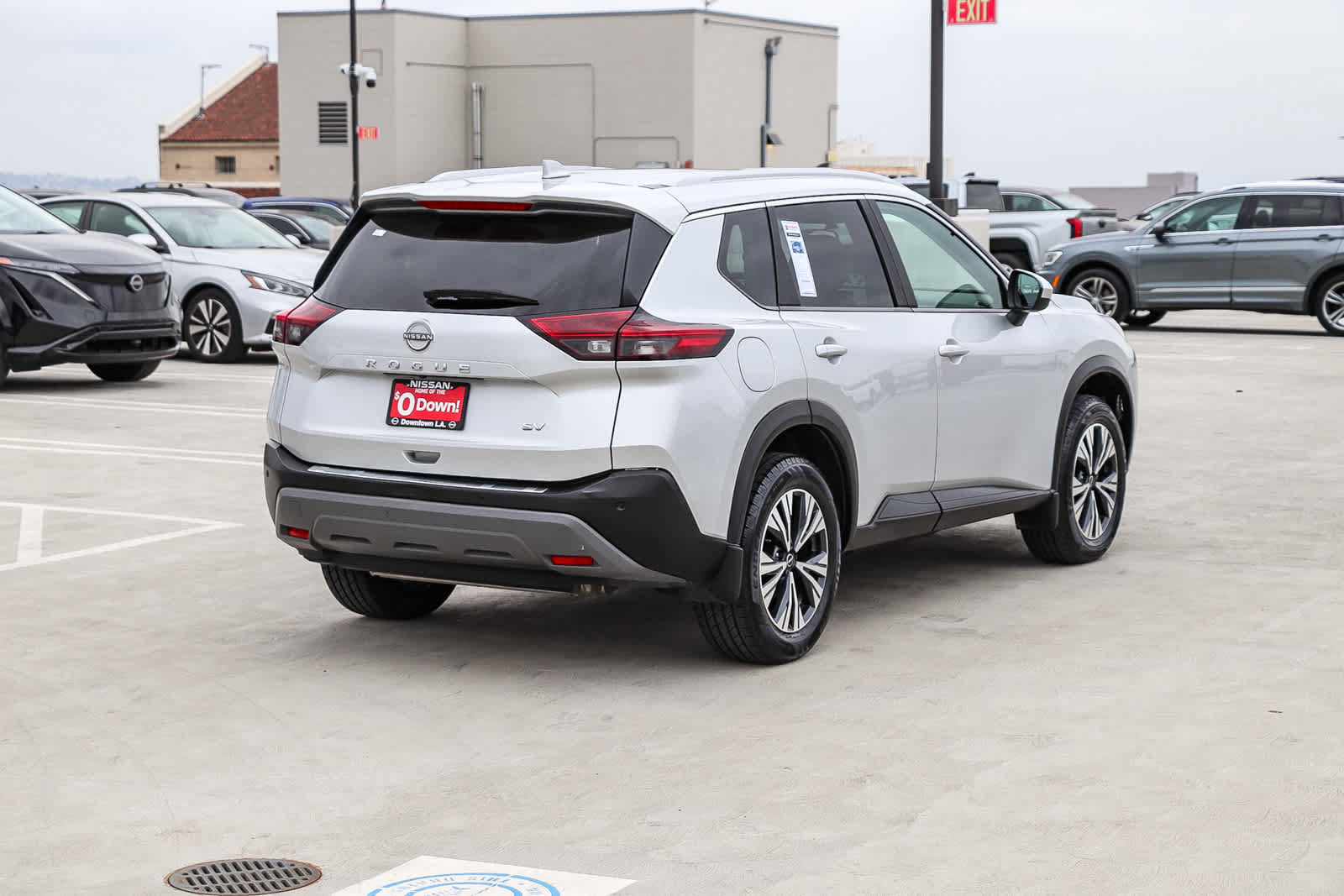 Used 2023 Nissan Rogue SV w/ SV Premium B Package FWD image 6