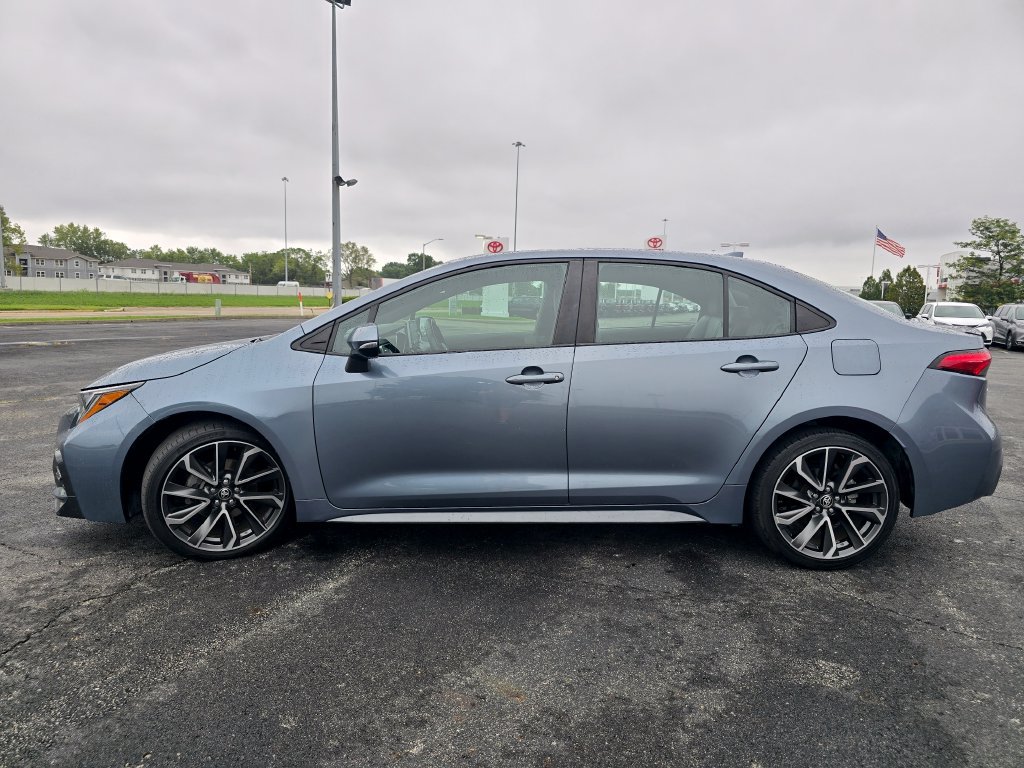 Used 2022 Toyota Corolla XSE FWD image 13