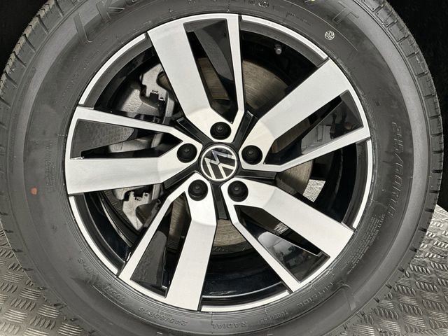 Used 2022 Volkswagen Atlas SE image 11