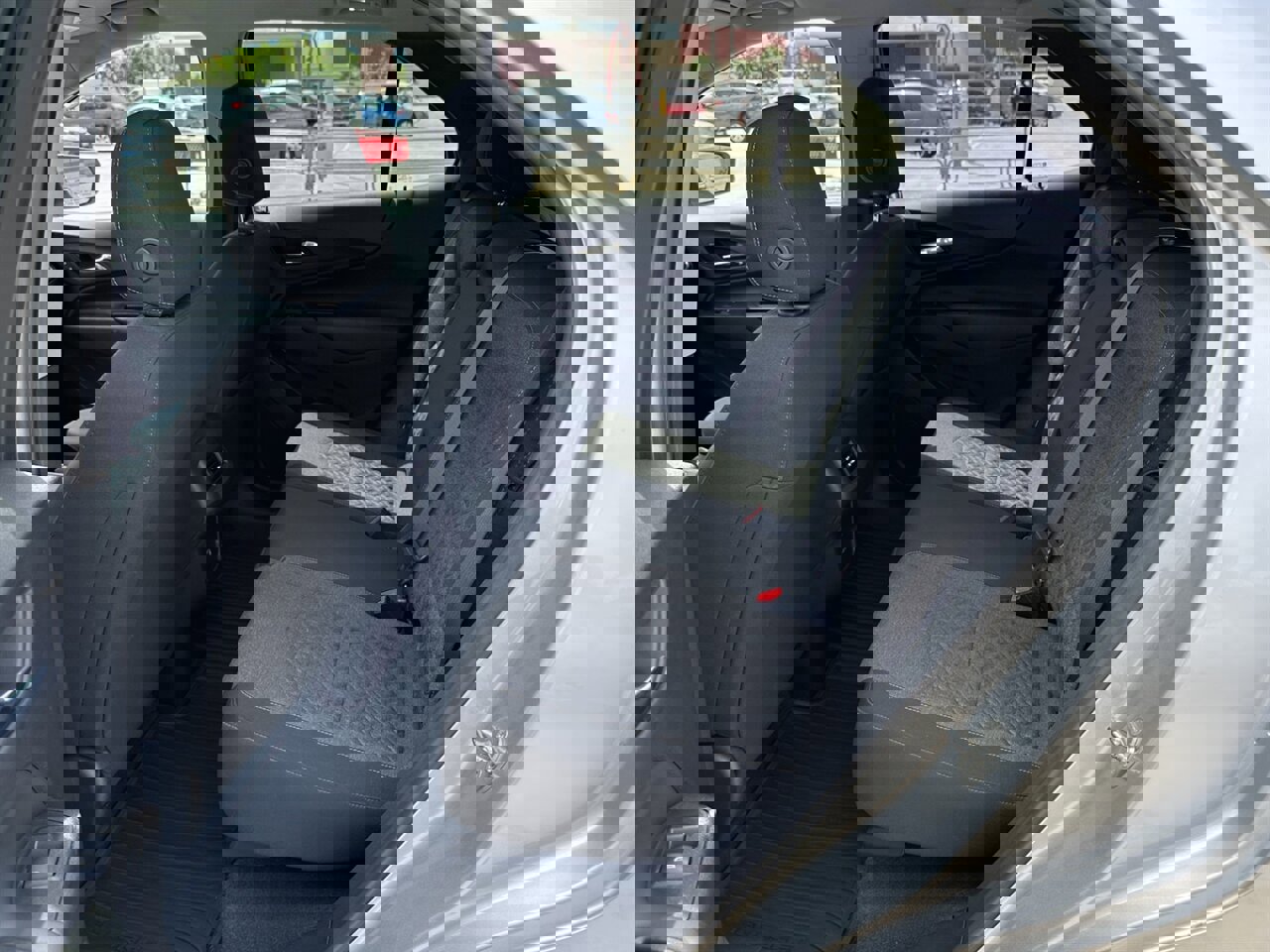 Used 2022 Chevrolet Equinox LT image 18