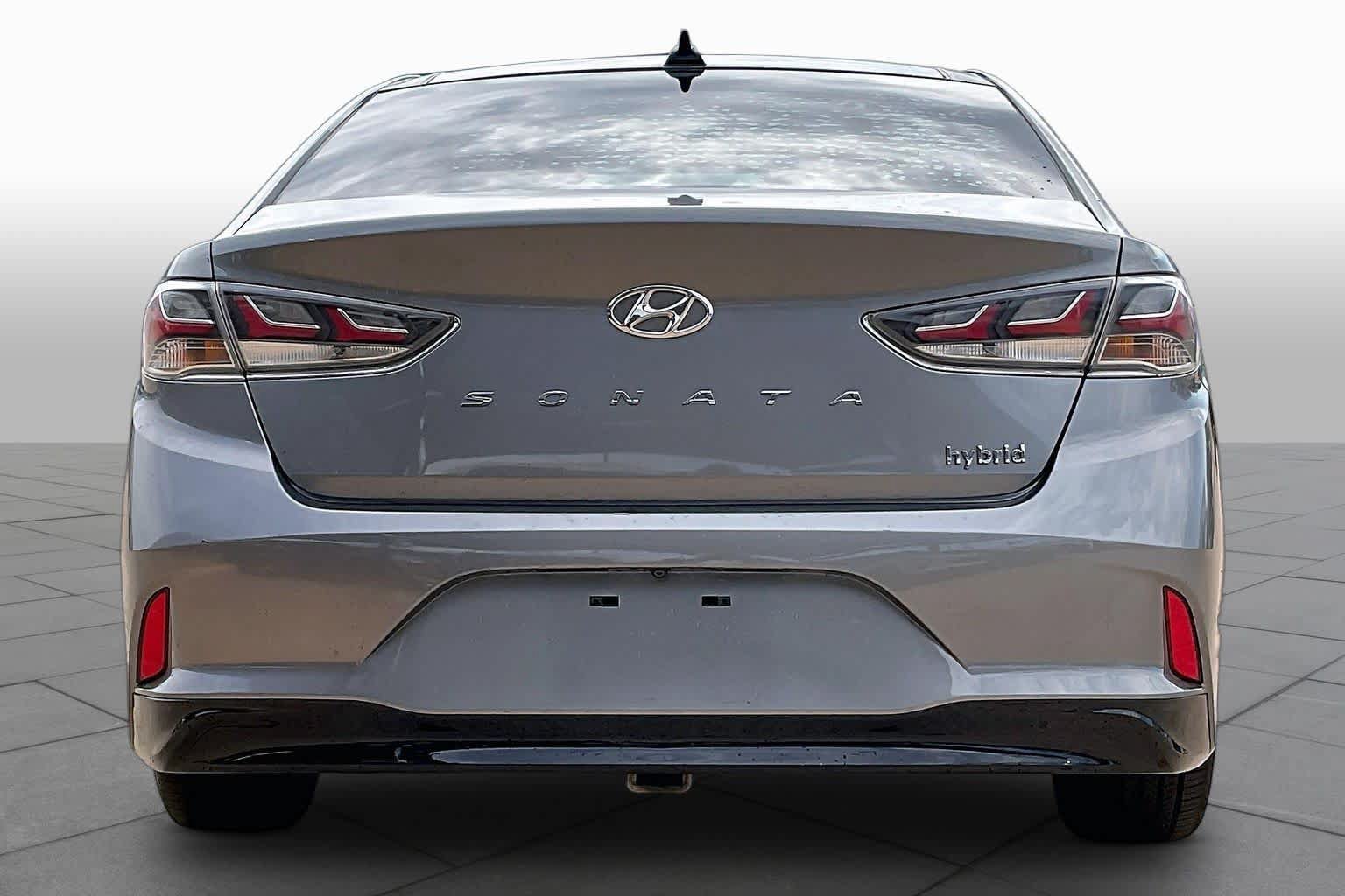 Used 2018 Hyundai Sonata Limited FWD image 5