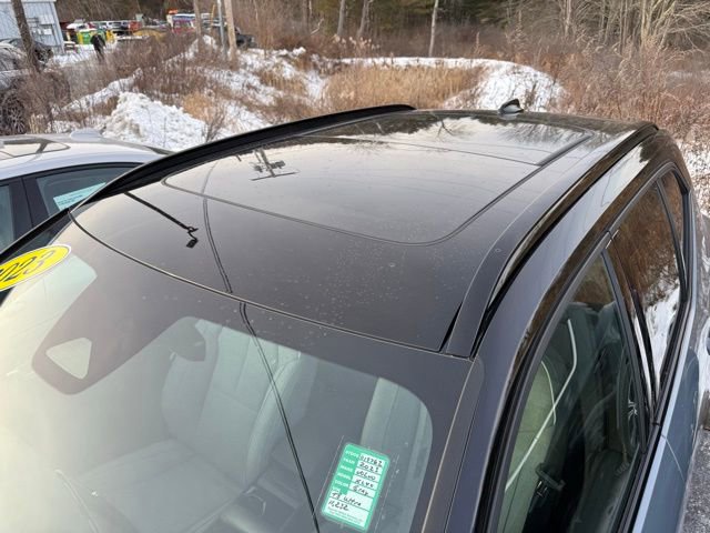 Certified 2023 Volvo XC40 Recharge Ultimate w/ Protection Package Premier image 15