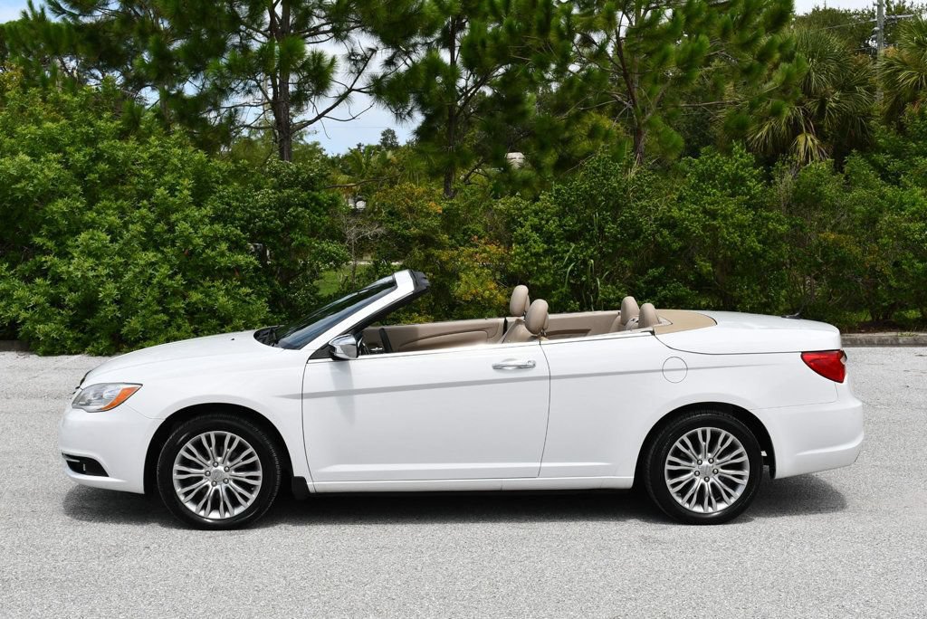 Used 2012 Chrysler 200 Limited FWD image 27