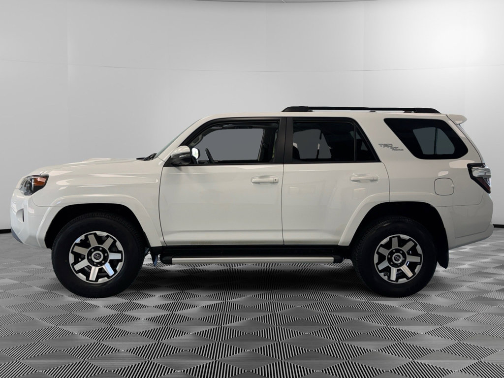 Used 2023 Toyota 4Runner TRD Off-Road Premium w/ Off Road Premium Plus Package AWD/4WD image 5