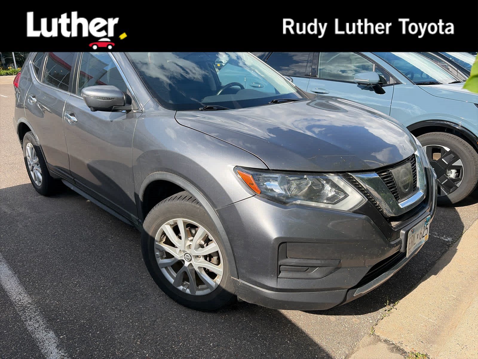 Used 2017 Nissan Rogue SV w/ SV Premium Package