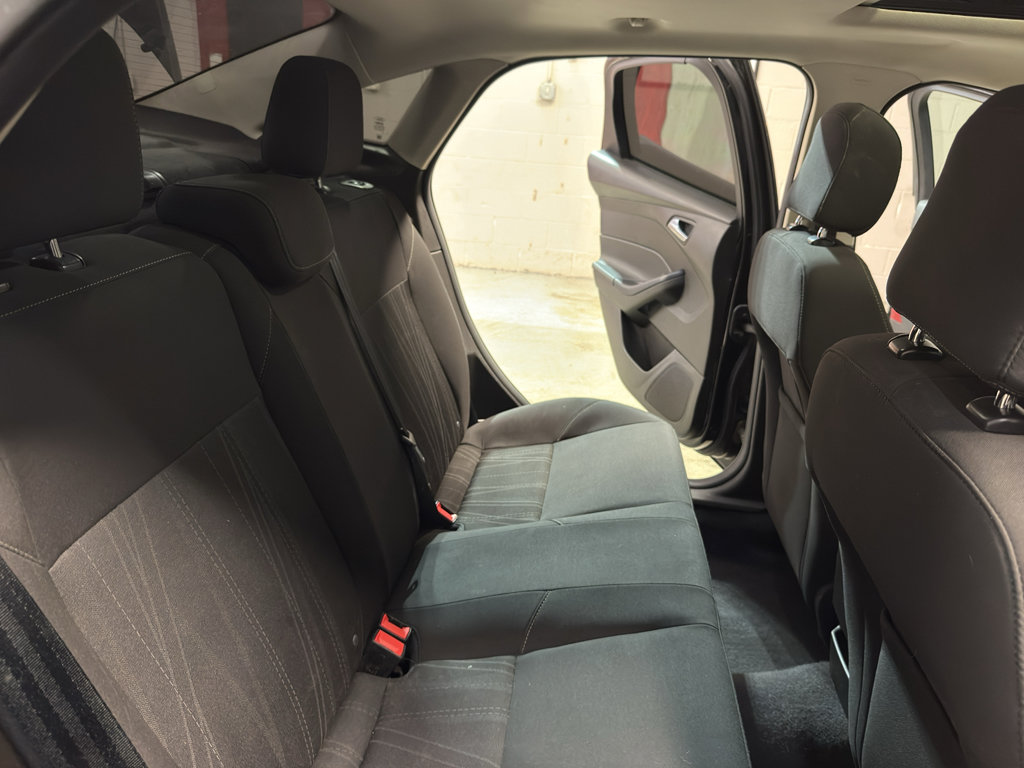 Used 2016 Ford Focus SE FWD image 25