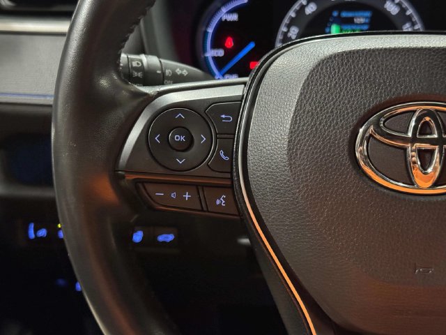 Used 2020 Toyota RAV4 XSE w/ XSE Grade Weather Package AWD/4WD image 16