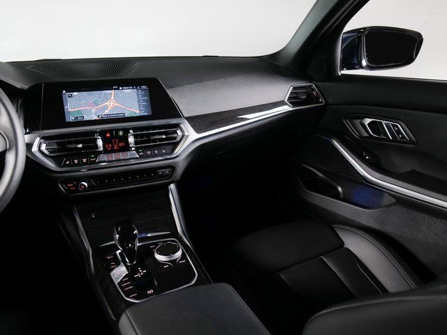 Used 2022 BMW 330i xDrive Sedan w/ Driving Assistance Package AWD/4WD image 17