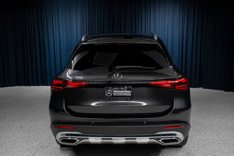 Used 2025 Mercedes-Benz GLC 300 image 6
