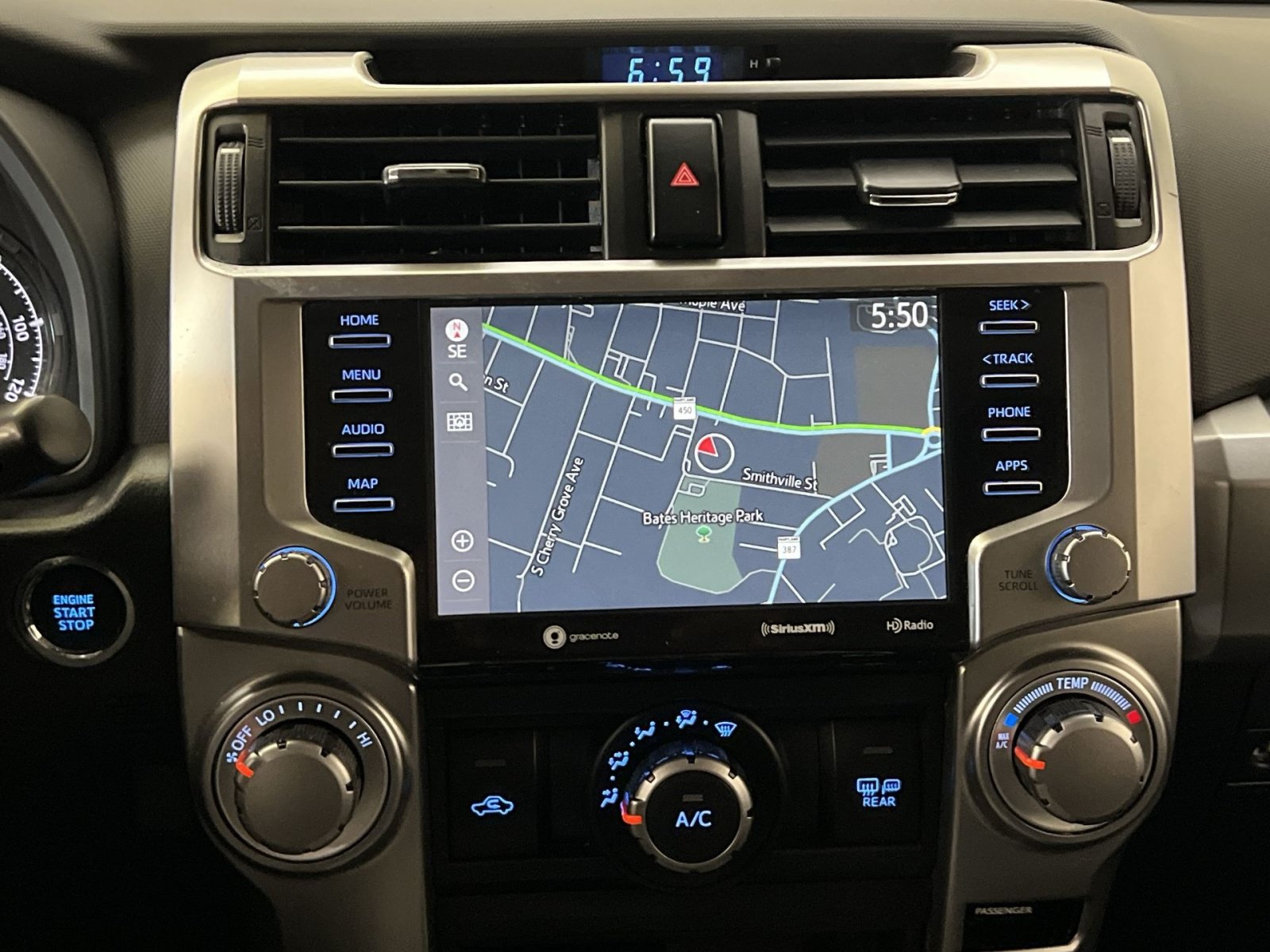 Used 2022 Toyota 4Runner SR5 Premium w/ Moonroof Package AWD/4WD image 19