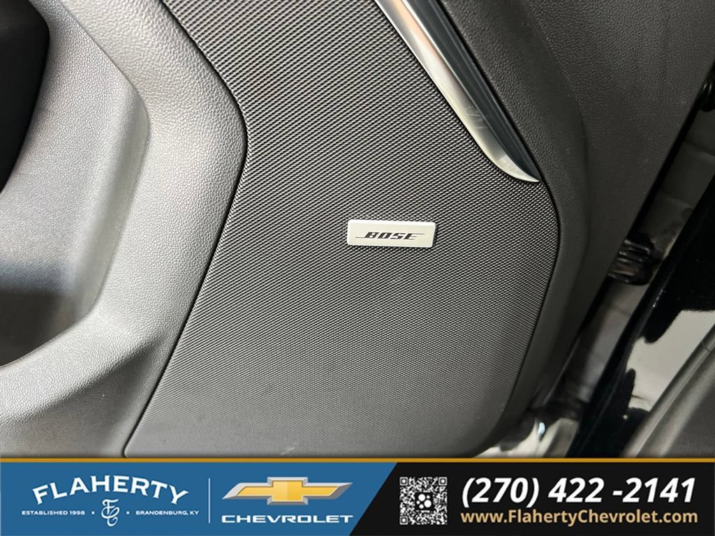 Used 2025 Chevrolet Suburban High Country AWD/4WD image 24
