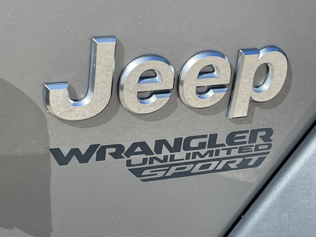 Used 2019 Jeep Wrangler Unlimited Sport S AWD/4WD image 16