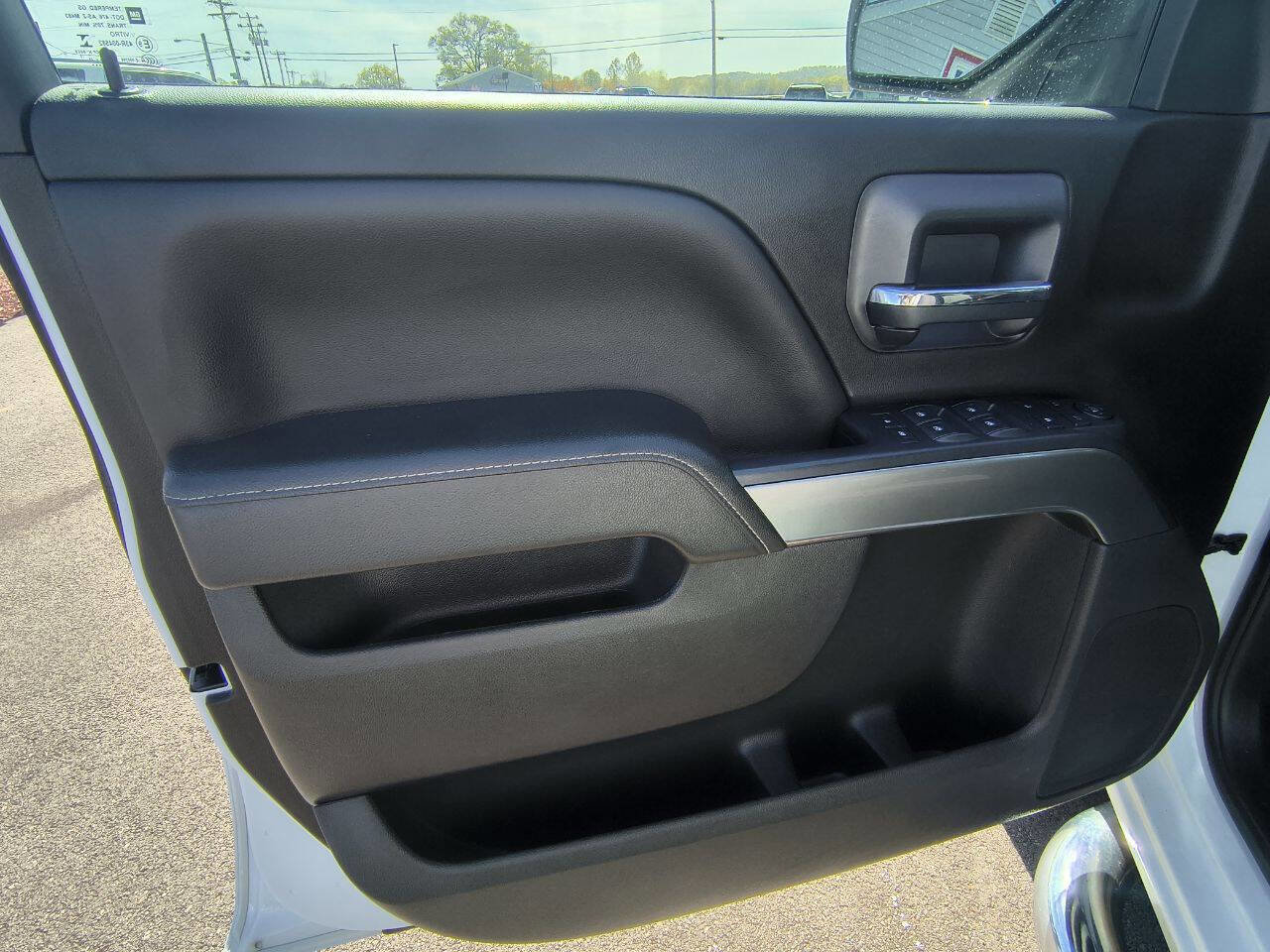 Used 2018 Chevrolet Silverado 1500 LT w/ All Star Edition image 17