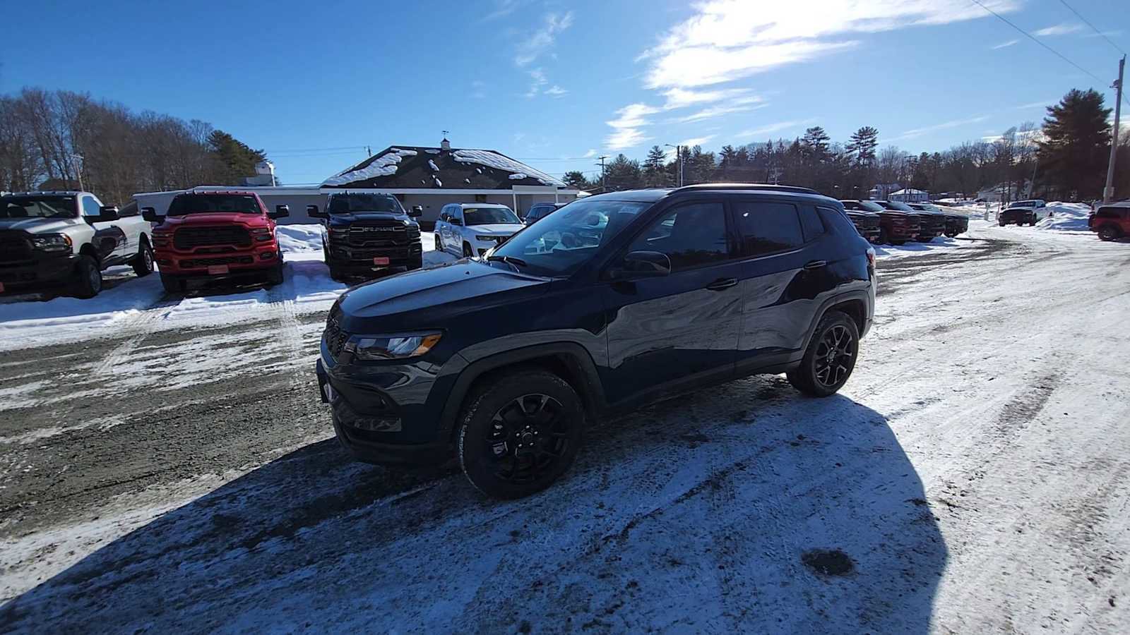 New 2026 Jeep Compass Latitude image 4