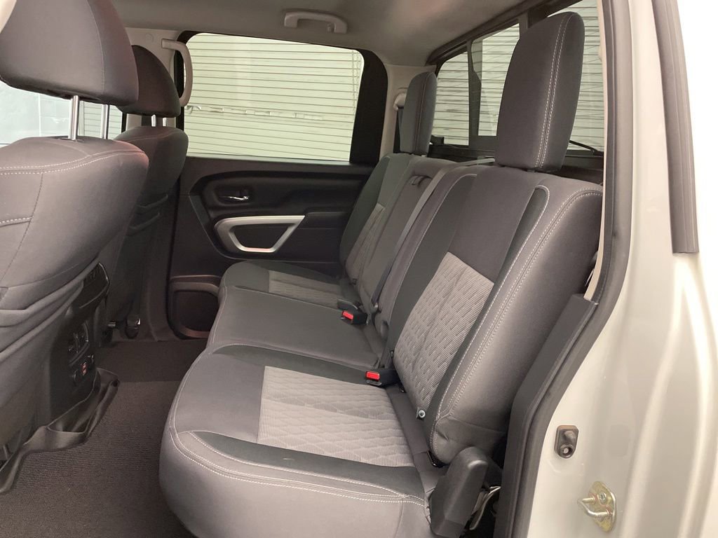 Used 2021 Nissan Titan SV w/ SV Convenience Package RWD image 22