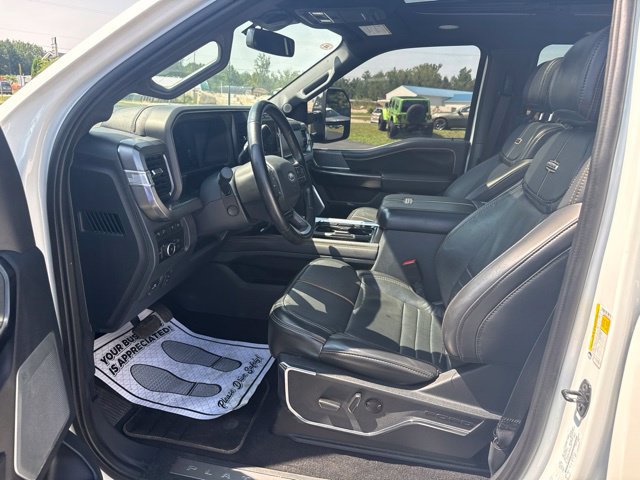 Used 2023 Ford F250 Platinum AWD/4WD image 16