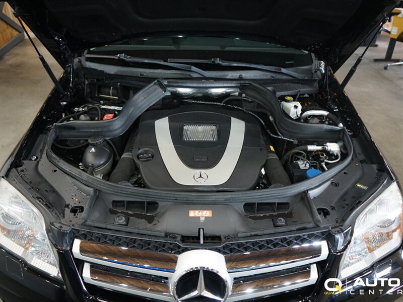 Used 2010 Mercedes-Benz GLK 350 4MATIC image 8