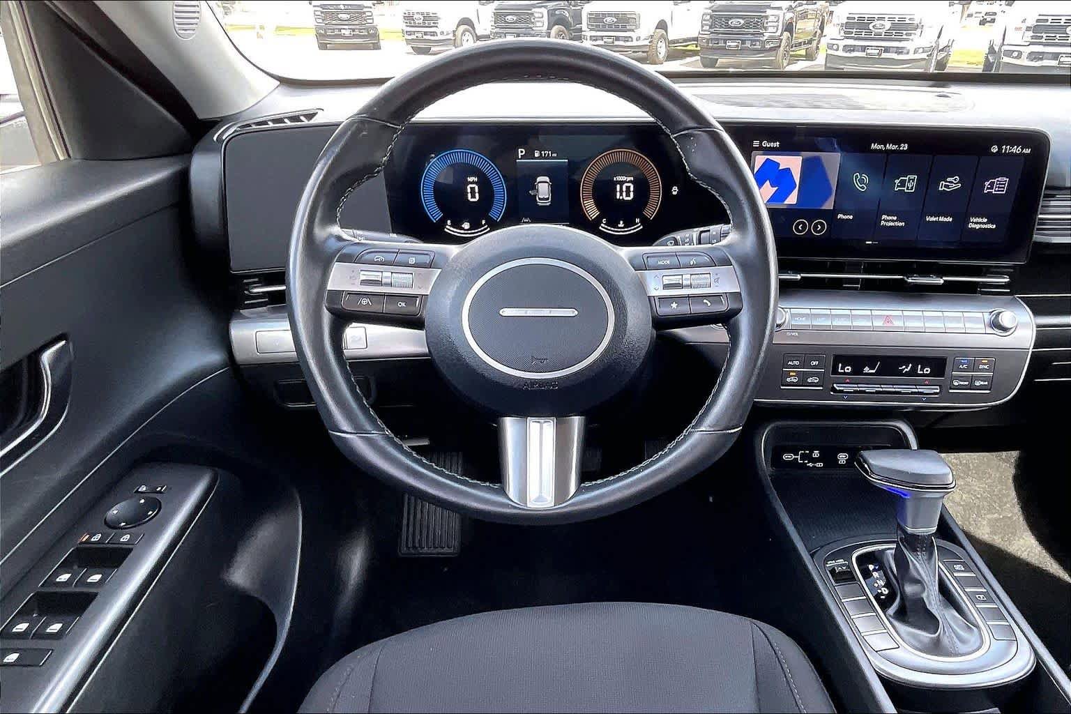 Used 2025 Hyundai Kona SEL FWD image 6