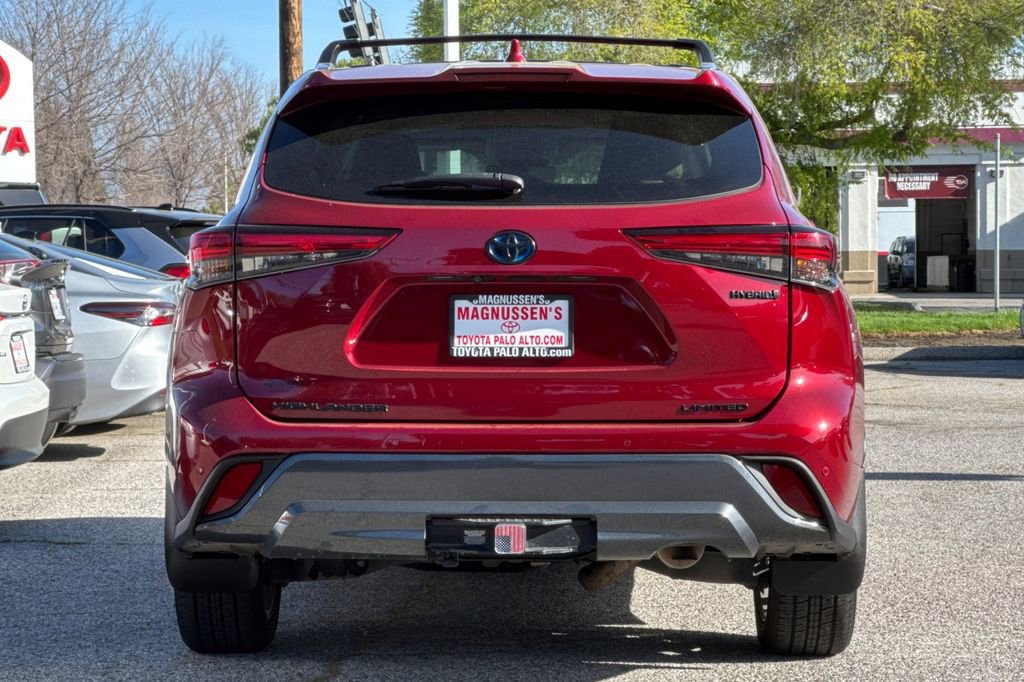 Used 2022 Toyota Highlander Limited AWD/4WD image 4