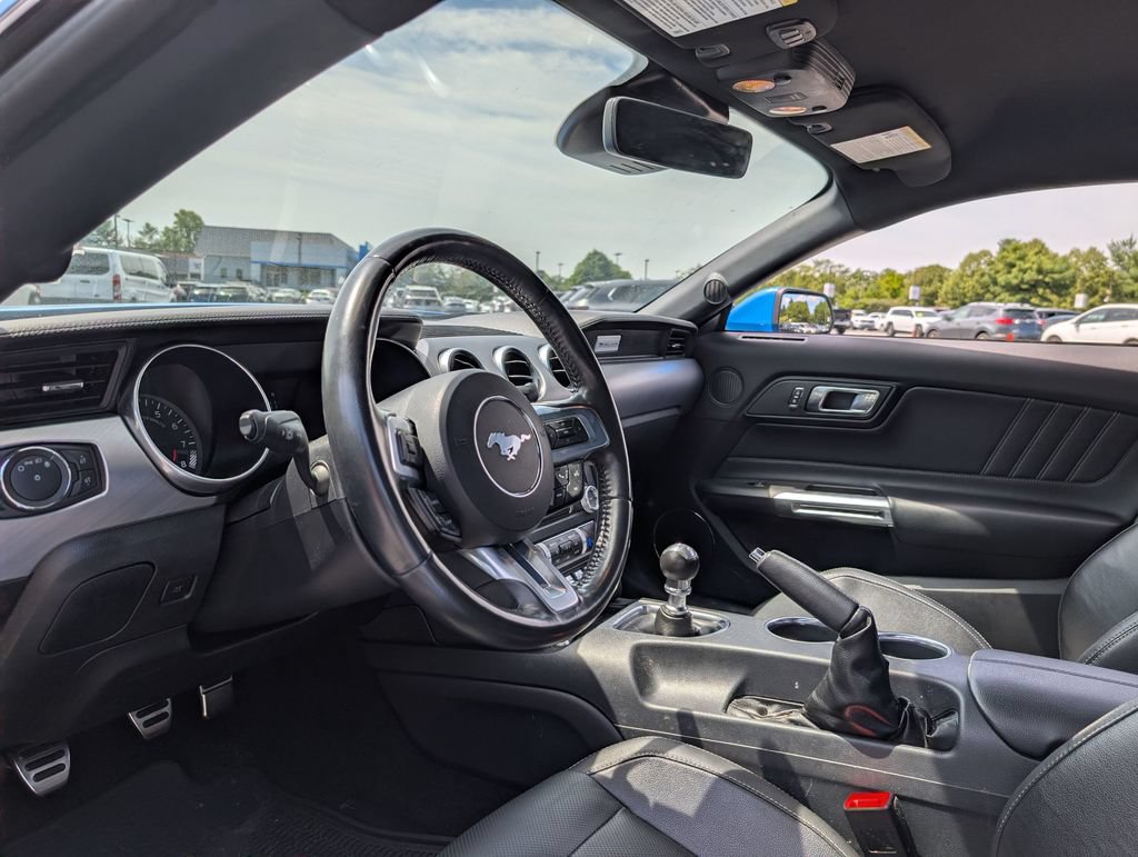 Used 2022 Ford Mustang GT Premium RWD image 17
