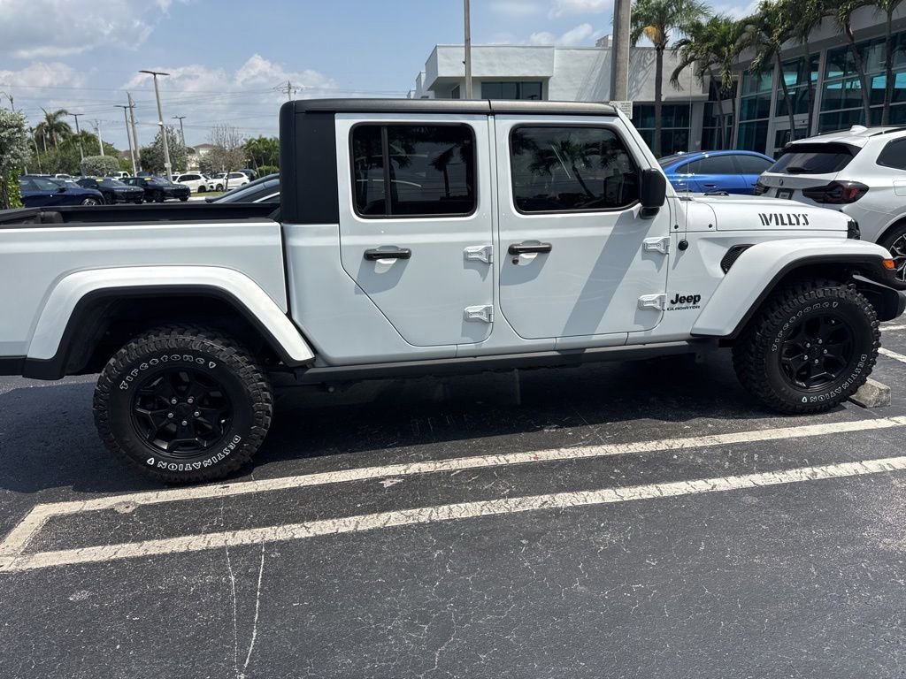 Used 2022 Jeep Gladiator Sport AWD/4WD image 13