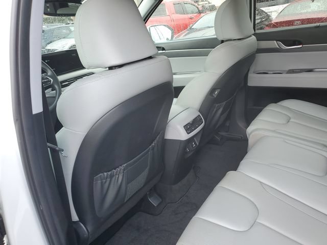 Used 2022 Hyundai Palisade SEL w/ 8P Bench Seat Package AWD/4WD image 14
