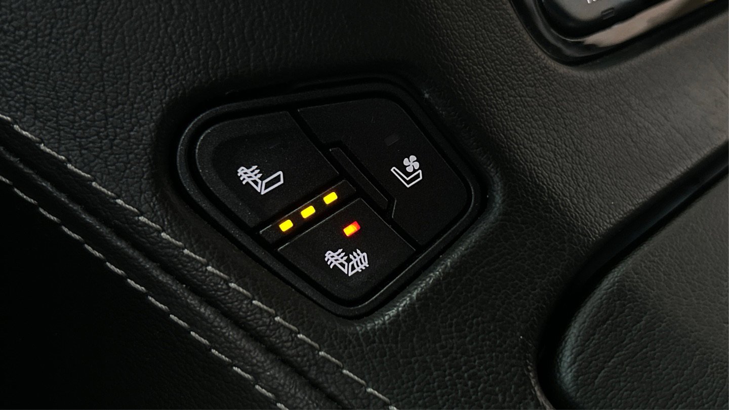 Used 2020 GMC Yukon XL Denali image 27