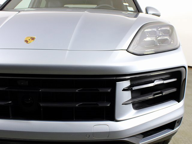 New 2025 Porsche Cayenne Coupe image 11