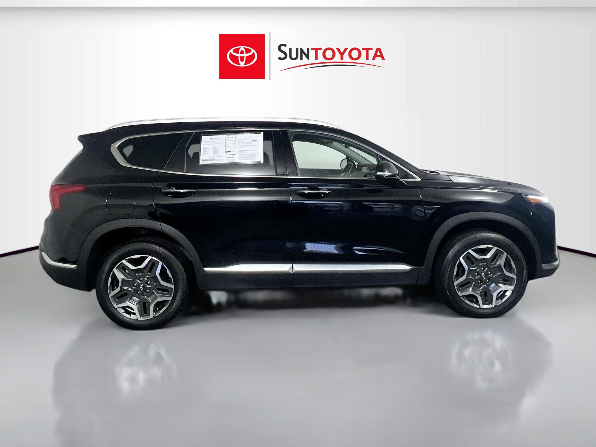 Used 2023 Hyundai Santa Fe SEL Convenience image 2