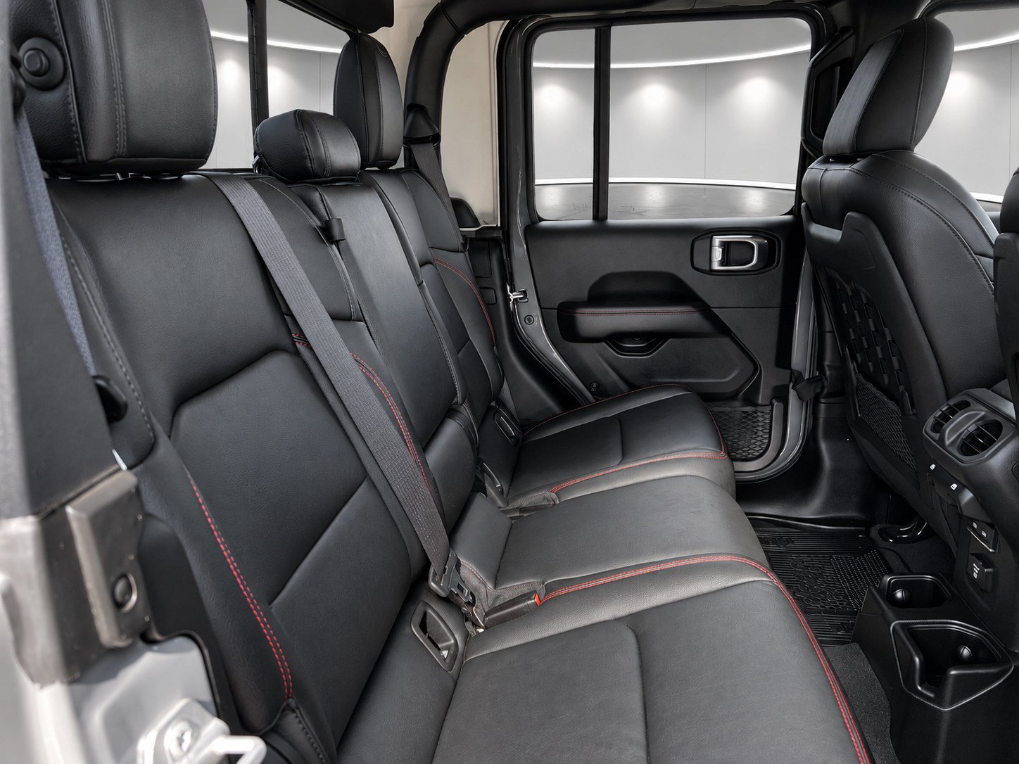 Used 2021 Jeep Gladiator Rubicon AWD/4WD image 24