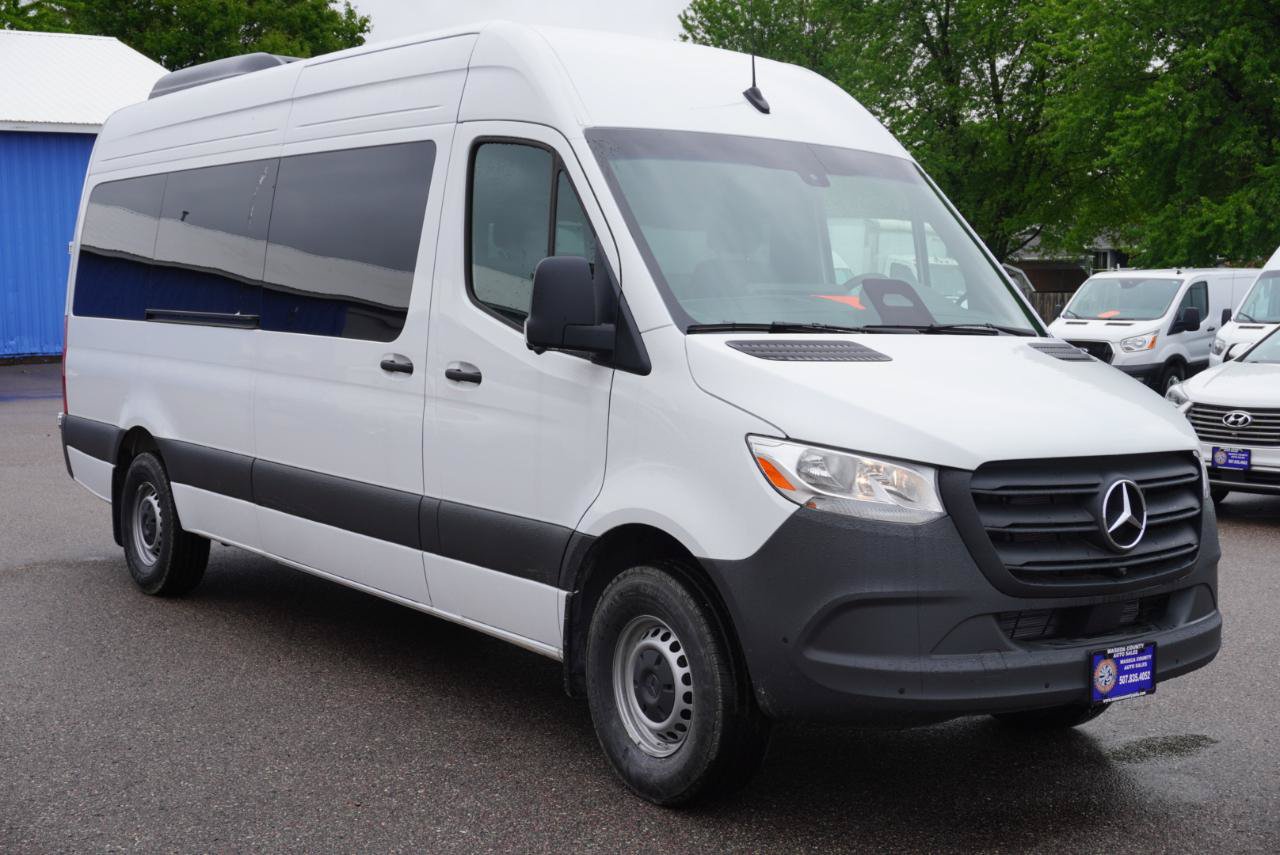Used 2025 Mercedes-Benz Sprinter 2500 image 7