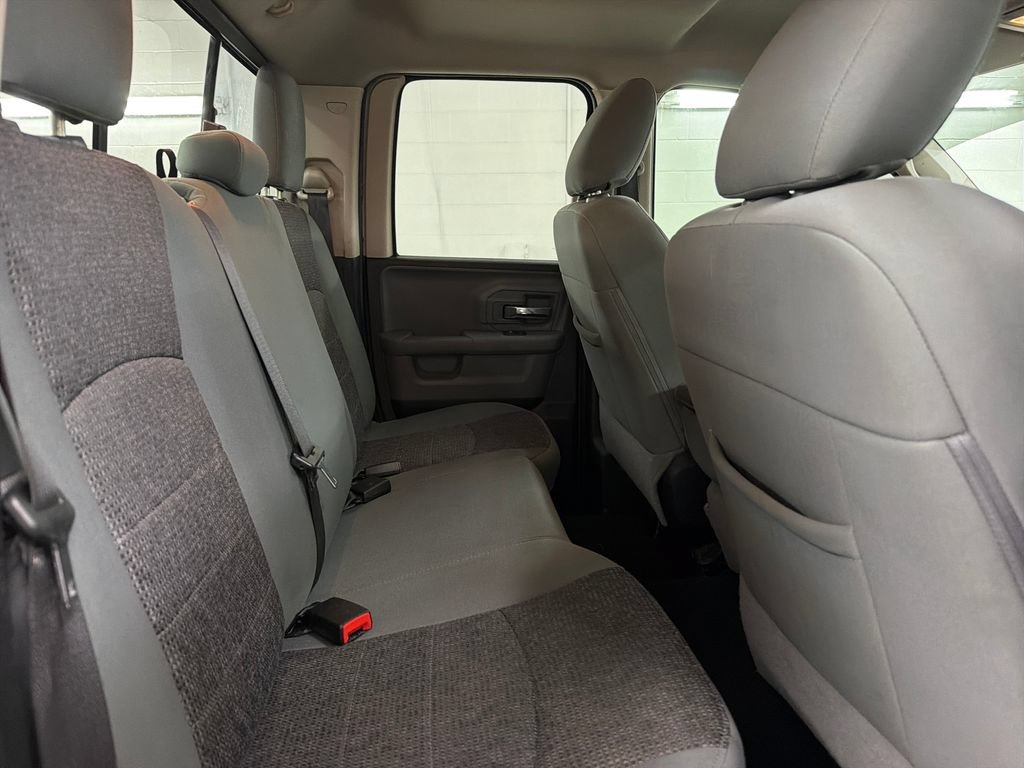 Used 2019 RAM 1500 Classic SLT w/ Luxury Group AWD/4WD image 27