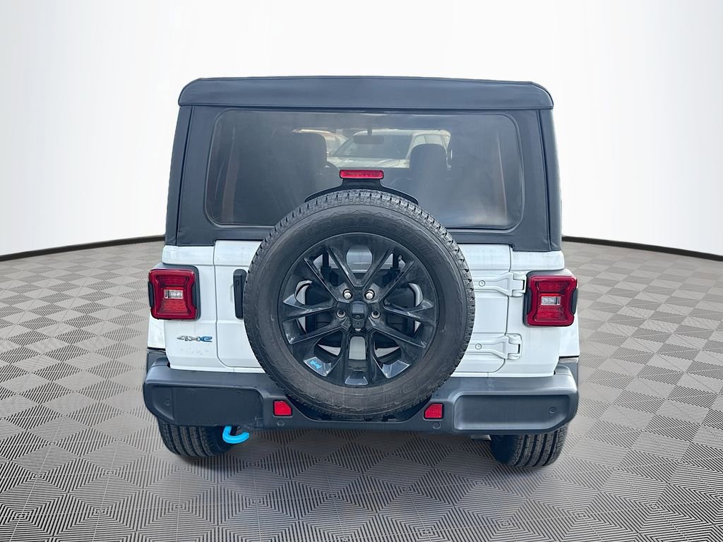 Used 2022 Jeep Wrangler Unlimited Sahara w/ Safety Group AWD/4WD image 7