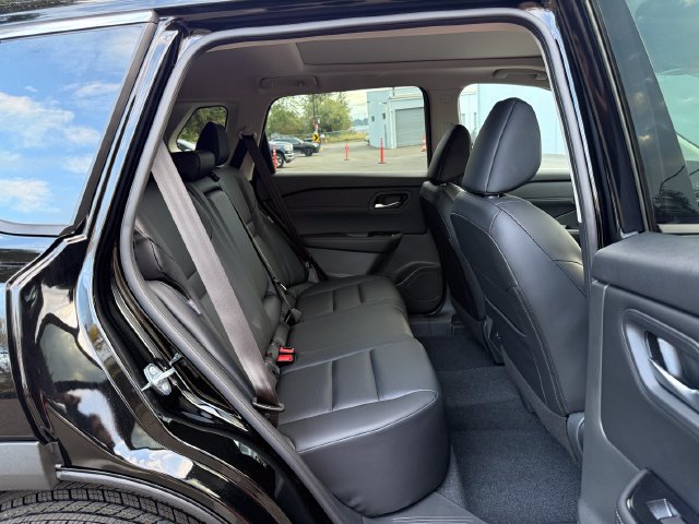New 2026 Nissan Rogue Dark Armor AWD/4WD image 10