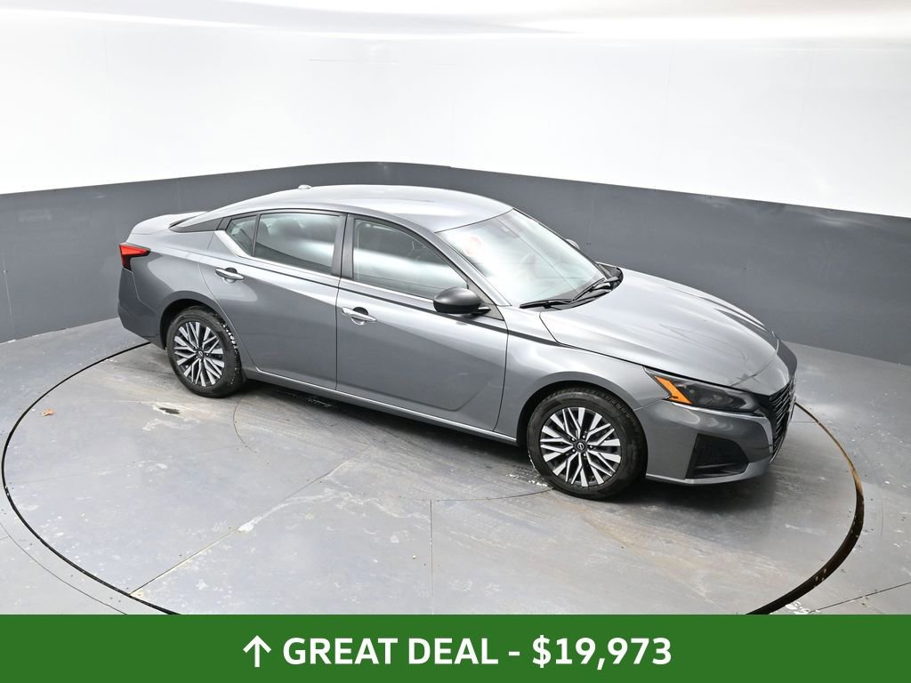 Used 2024 Nissan Altima 2.5 SV image 44