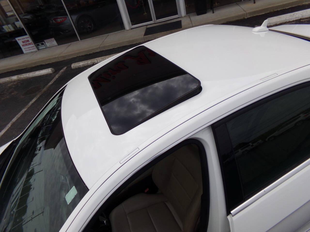 Used 2013 Mercedes-Benz E 350 BlueTEC Sedan image 9