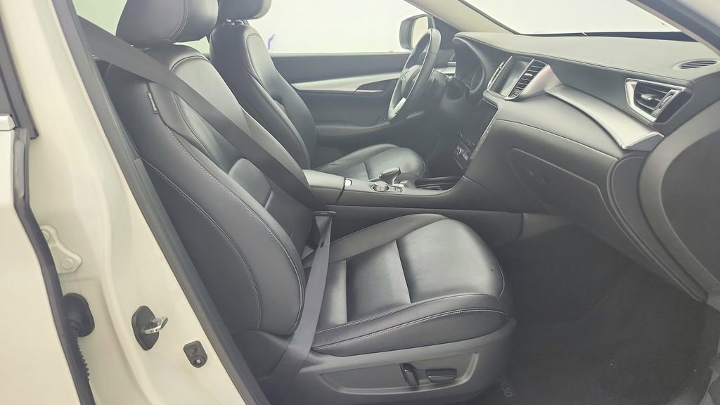 Used 2020 INFINITI QX50 Luxe image 31
