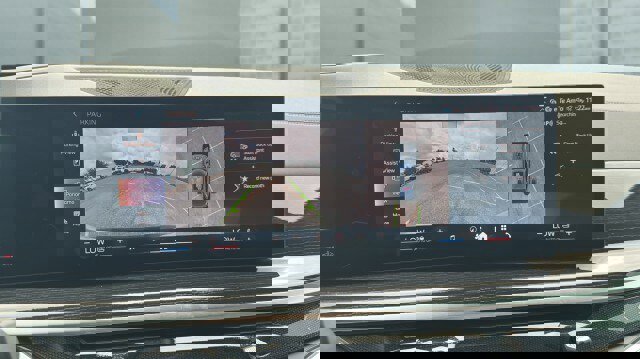 Used 2025 BMW X6 xDrive40i w/ Climate Comfort Package image 26