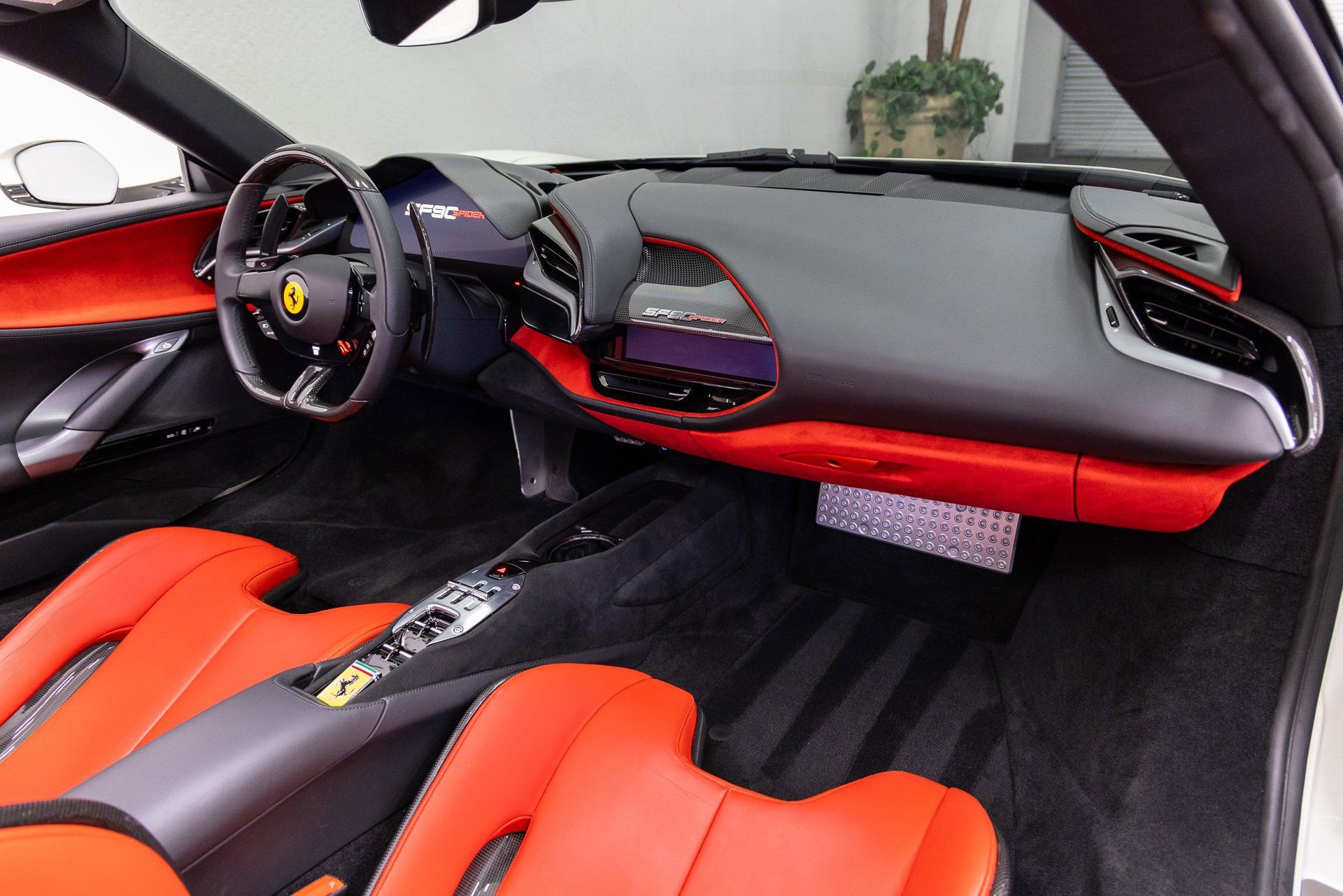 Used 2024 Ferrari SF90 Spider image 12