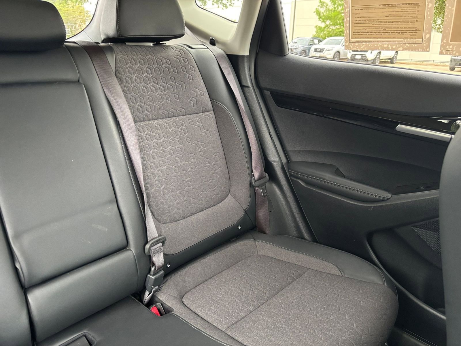 Used 2025 Kia Seltos S image 40