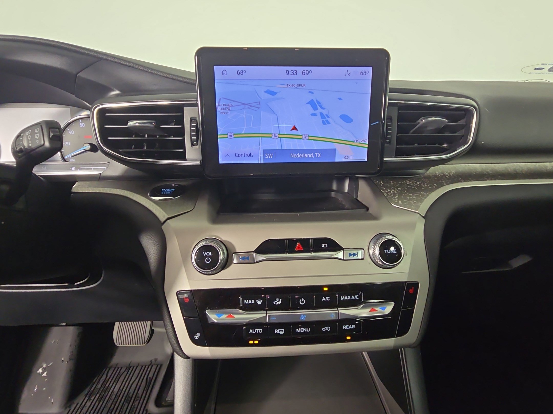 Used 2022 Ford Explorer Timberline w/ Timberline Technology Package image 18