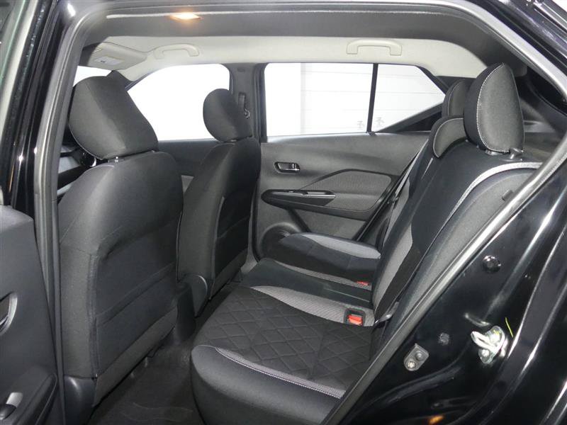 Used 2019 Nissan Kicks SV FWD image 27